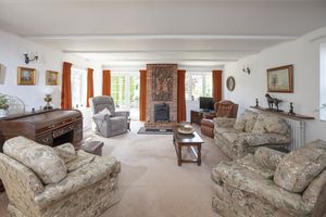 Sitting Room_Maltings (1)- click for photo gallery